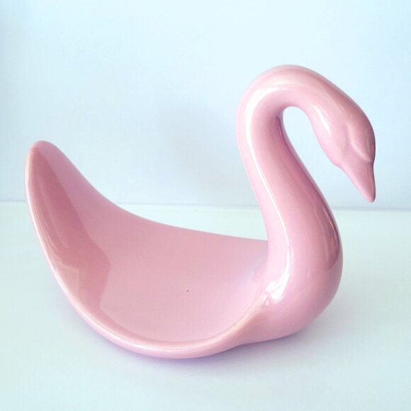 Vintage 1980s Dusty Pink Rose Ceramic Swan Towel Holder - Picture 7 of 8